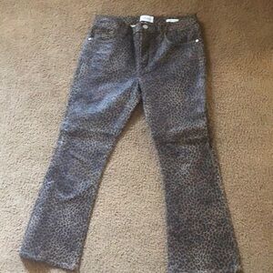 FRAME leopard cropped bootcut size 31